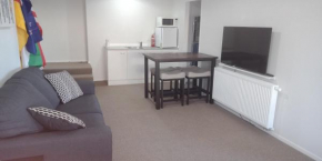 Modest comfortable relaxed home away from home with secure bike storage Rotorua
